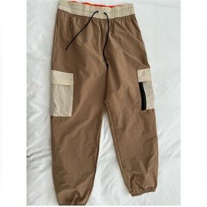 Nike Cargo Pants | Small